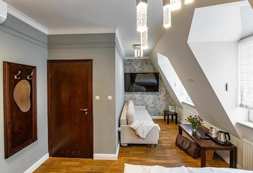 Четырехместный Номер Стандарт, Villa Neve