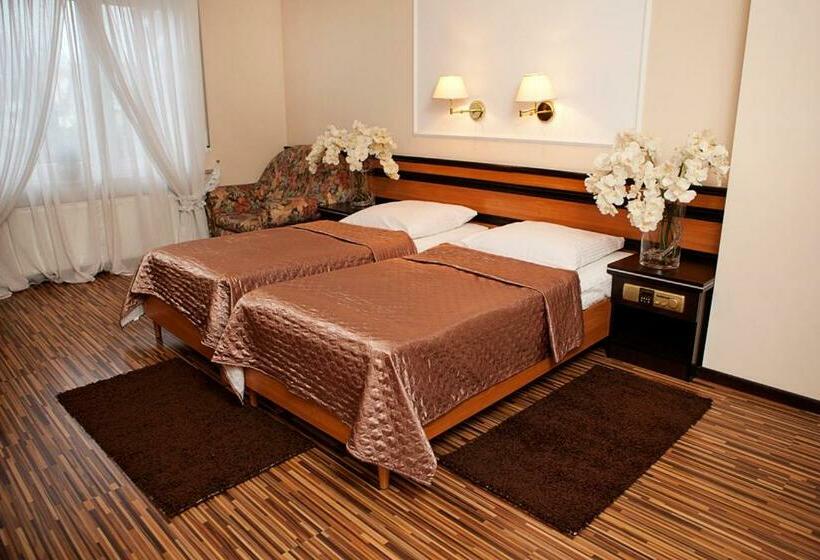 Номер Стандарт, Wzgórze Toskanii Conferences & Restaurant