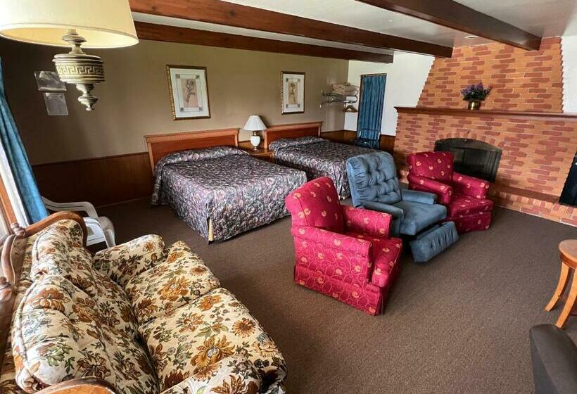 Номер Deluxe, Spinning Wheel Motel