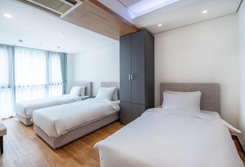 스탠다드 트리플 룸, Centum Convention Hotel In Centum