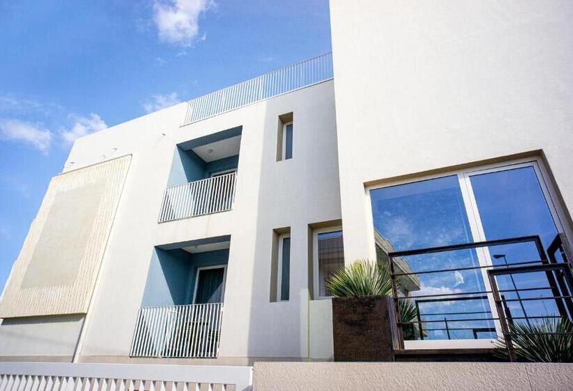 آپارتمان 1 خوابه با بالکن, Gobetti Apartsuite