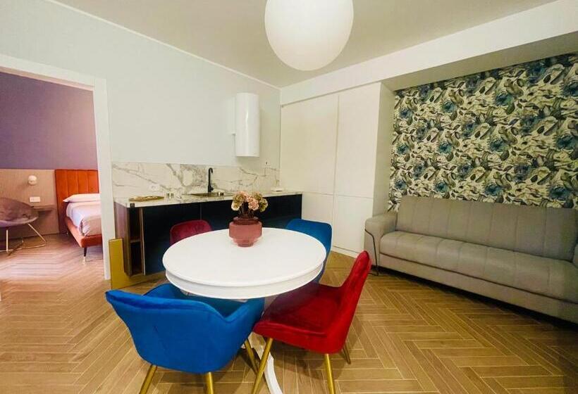 آپارتمان 1 خوابه با بالکن, Gobetti Apartsuite