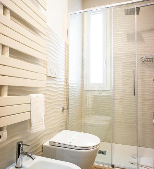 آپارتمان 1 خوابه با بالکن, Gobetti Apartsuite