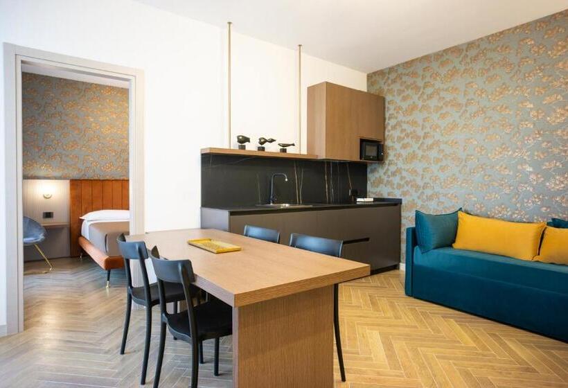 آپارتمان 1 خوابه با بالکن, Gobetti Apartsuite
