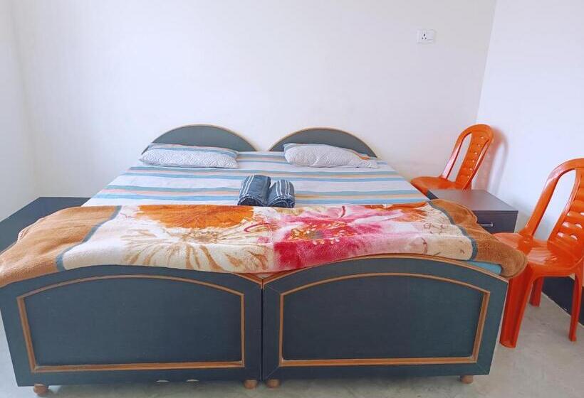 标准房带园景, Kamla Guest House