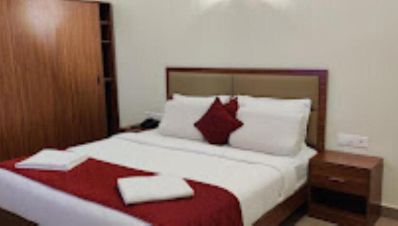 스위트, Fern Tree Resort Kerala