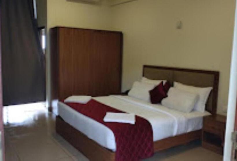 스위트, Fern Tree Resort Kerala