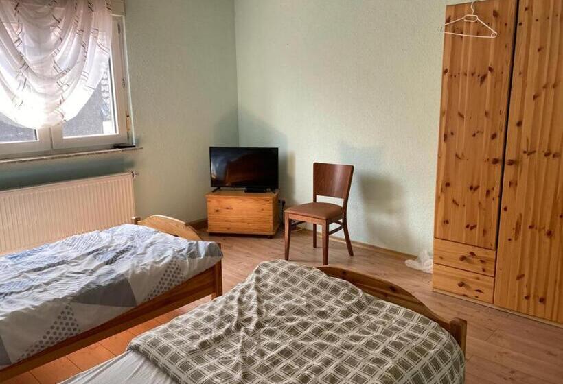 Номер Стандарт, Monteurunterkunft Oberhausen Rheinhausen