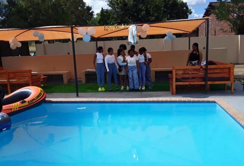 Номер Стандарт, The Success Guest House