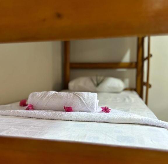 اتاق استاندارد چهار تخته, Imperio Dos Bambus Suites