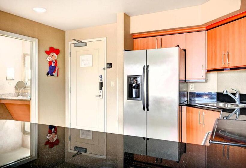 آپارتمان 1 خوابه با بالکن, Sphere In Hd!   1br Private Retro Condo With Premium Views