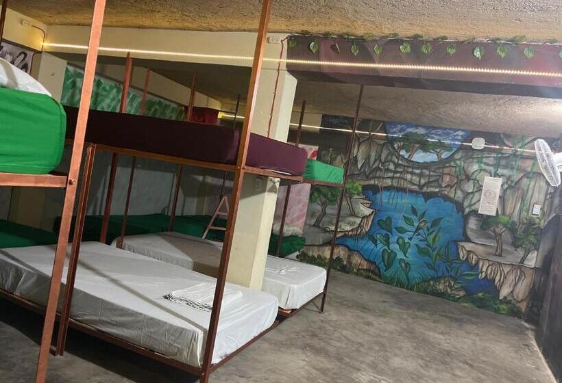 تختخواب در اتاق مشترک, Hostel Xiinbal Habitación Comunitaria