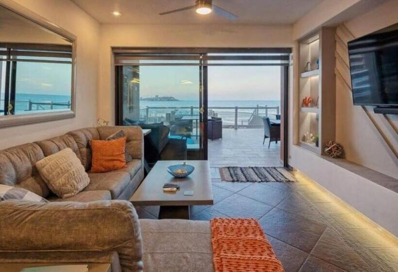 海の見える１ベッドルームアパートメント, Ocean Front Resort J 107