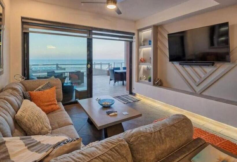 海の見える１ベッドルームアパートメント, Ocean Front Resort J 107