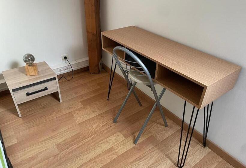 标准间, Chambre Meublé Idéale Pour Déplacement D Affaires