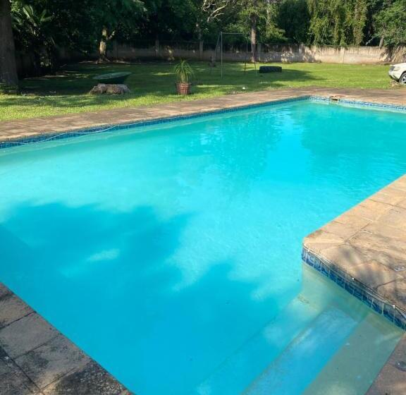 اتاق استاندارد, M D J Hayfields Guest House