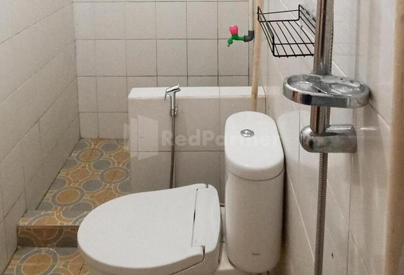 Номер Стандарт, Guest House 88 Lahat Redpartner