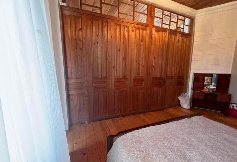 اتاق استاندارد با بالکن, Home Inn Samegrelo