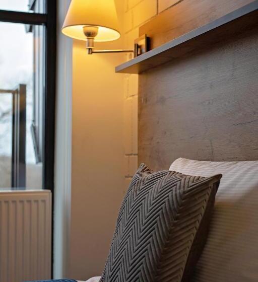 استودیوی استاندارد, Loft Inn Self Check In
