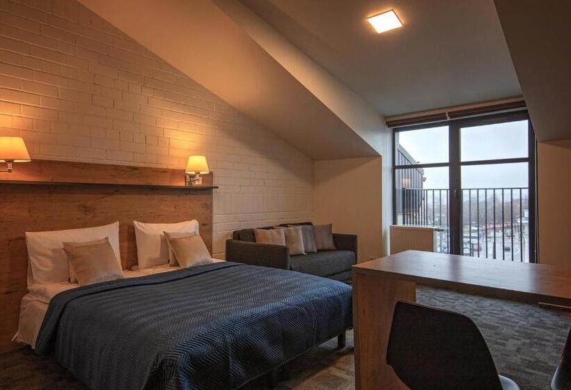 Economy Quadruple Room, Loft Inn Self Check In