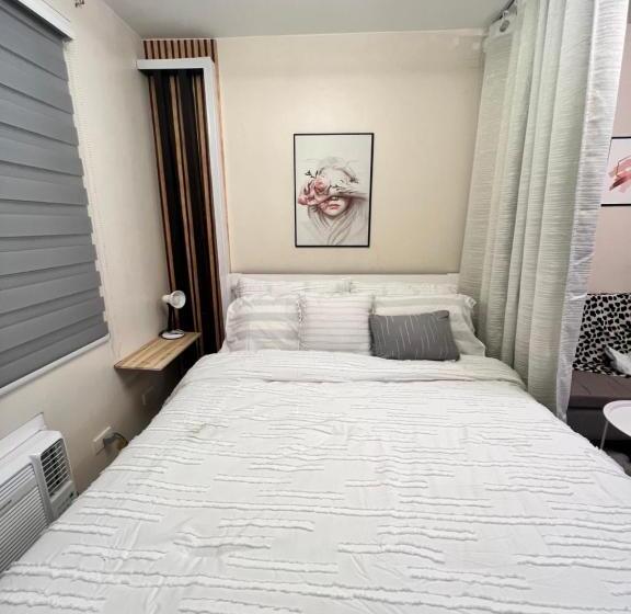 高级工作室, Studio Unit 8 Spatial Condo