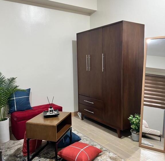 스탠다드 스튜디오 정원 전망, Brand New Studio W/ Washer In Manhattan Plaza Tower Ll