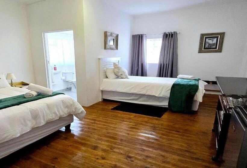 Номер Стандарт Трехместный, Schooner House