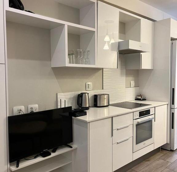 آپارتمان 1 خوابه با بالکن, Regency Apartment Hotel St@y