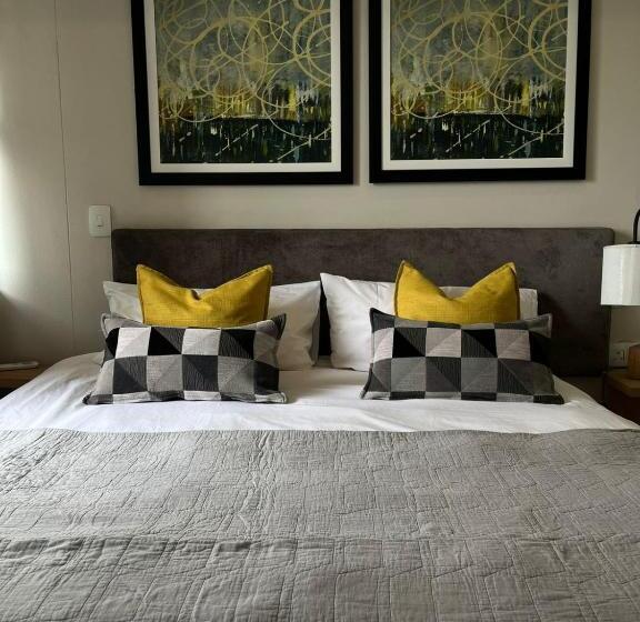 آپارتمان 1 خوابه با بالکن, Regency Apartment Hotel St@y