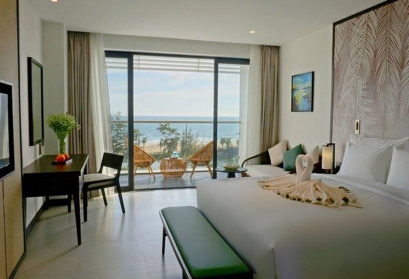 اتاق لوکس با چشم‌انداز دریا, Emerald Ho Tram Resort