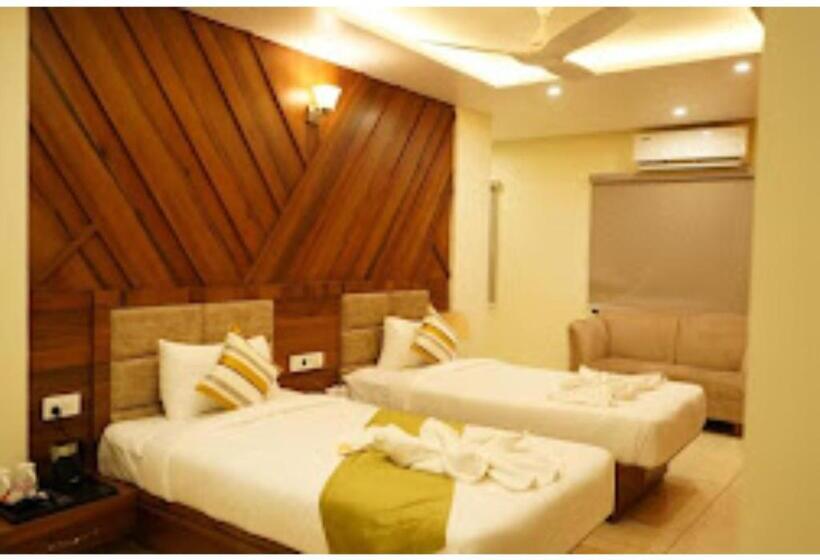 Номер Стандарт, Giri Palace Madhya Pradesh