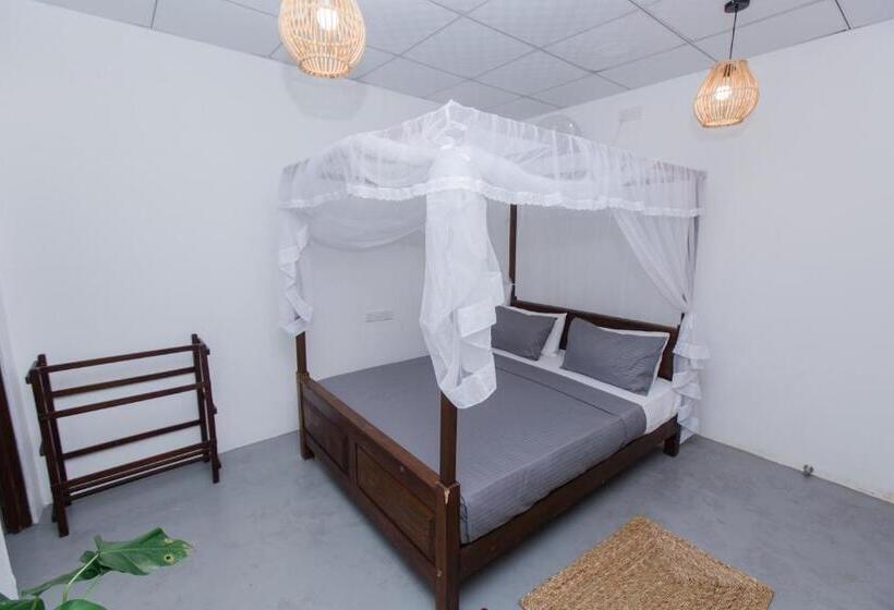 اتاق لوکس, Prasith’s Place
