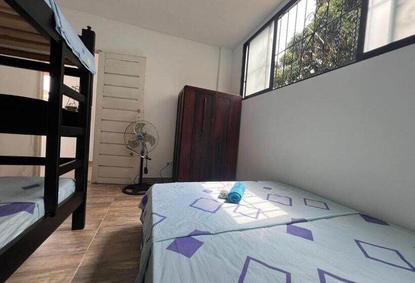 浴室共有ファミリールーム, Epifania Hostel