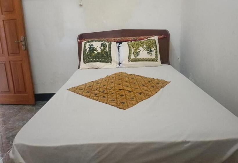 Номер Deluxe, Oyo 93425 Homestay Anisa