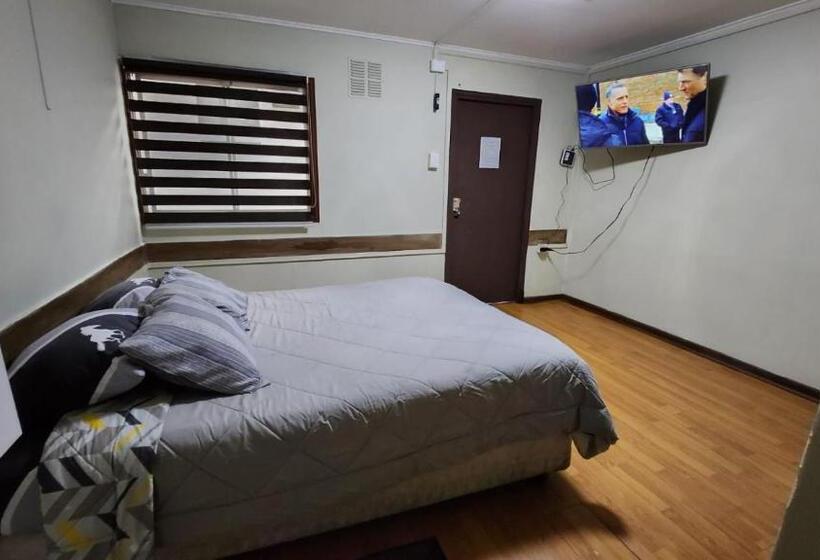 اتاق استاندارد یک نفره, Residencial F Y V Spa