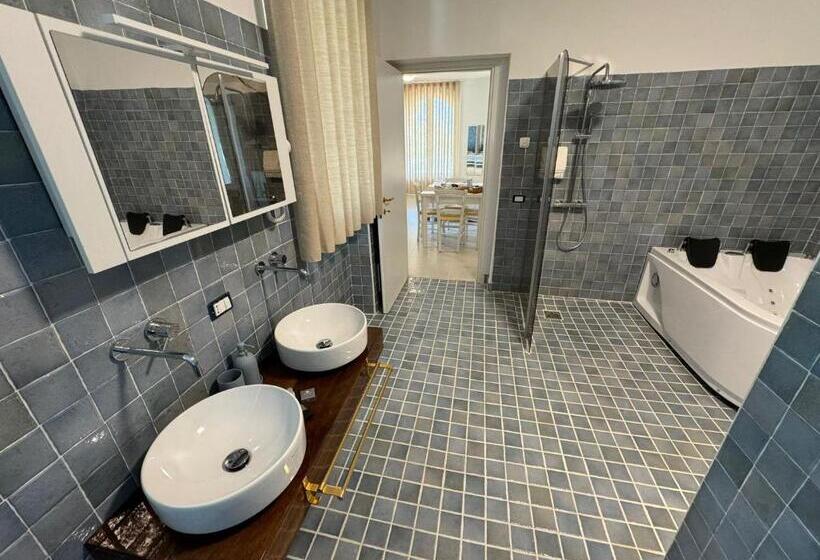 Номер Deluxe, Lamapulia