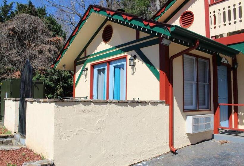 جناح سرير كينج, Heidi Motel   Helen