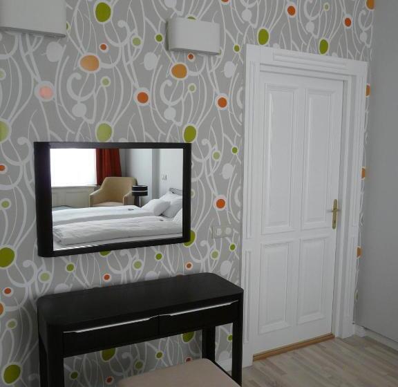 Люкс Повышенной Комфортности, Soleil Apartman Szeged