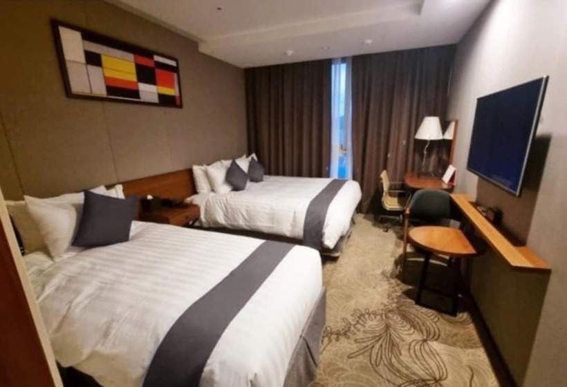 اتاق خانوادگی, Gloucester Hotel Jeonju
