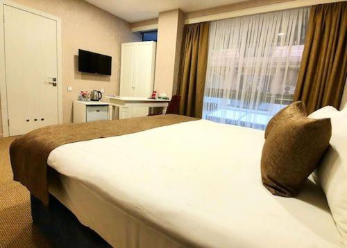 Трехместный Номер Комфорт, Address Boutique Hotel Baku