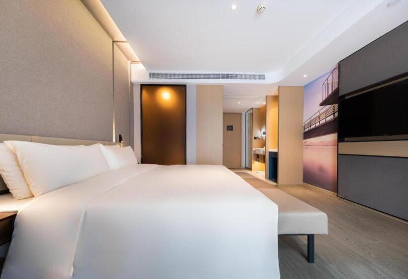 Номер Superior, Atour Hotel Xiamen Jimei Lake Business Center