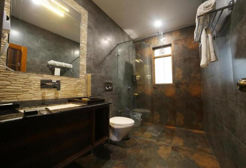 חדר סופריור, Corbett Nishk Resort