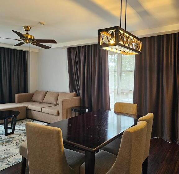 سوییت لوکس, Baguio Forest Lodge At Camp John Hay 004
