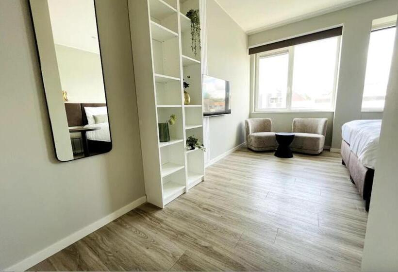 Номер Стандарт, 24 Single Bed Accommodation