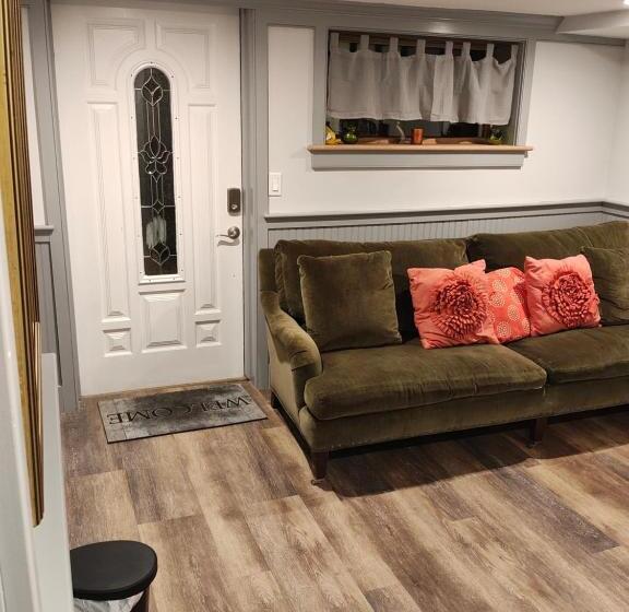 Family Suite, Jd Cozynest Llc