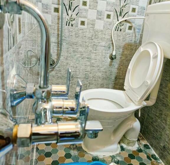 Апартаменты 3 Спальни, Temple View Guest House