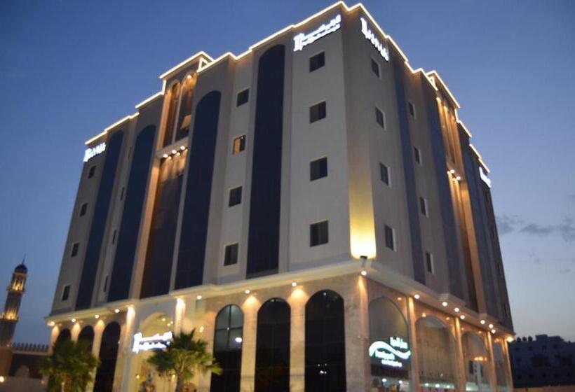 Люкс 3 Спальни, Larissa Suites