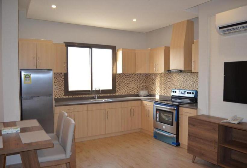 Люкс Вид на Город, Larissa Suites