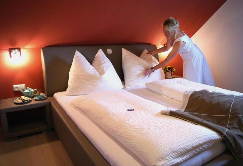컴포트 룸, Taferne In Köstendorf   Ferienwohnung Monteurzimmer