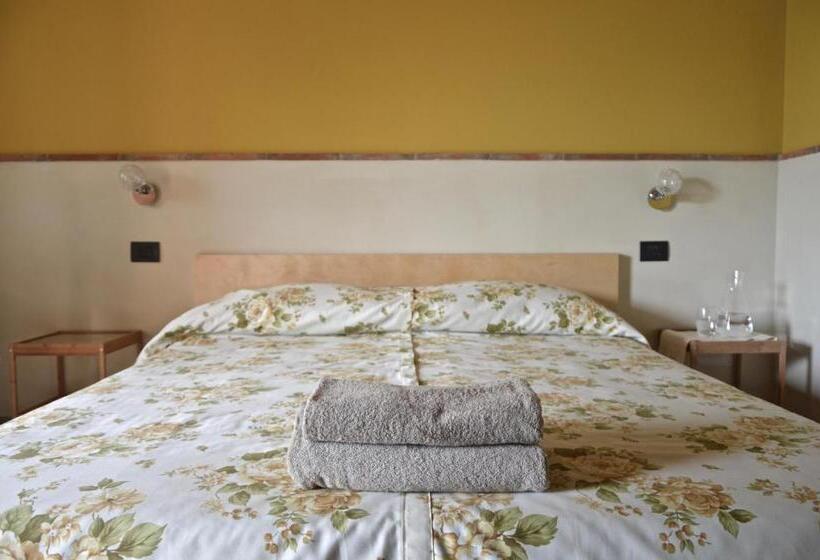 Дом 1 Спальня, La Collina Di Montecchio